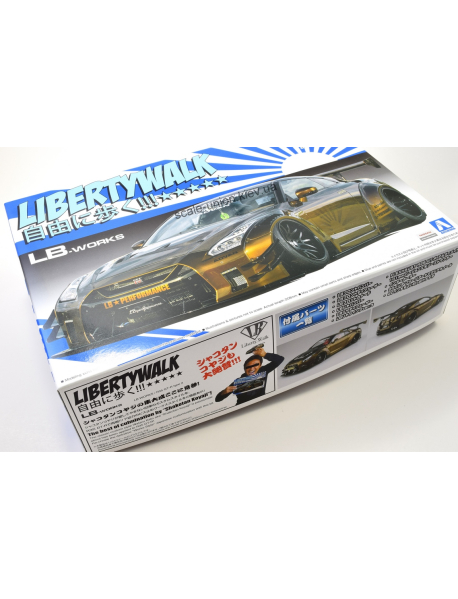 Aoshima 05591 Сборная модель автомобиля Nissan GT-R Libertywalk Type 2