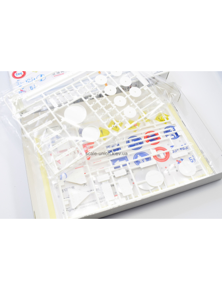 Fujimi 11644 Набор дорожных знаков Road Sign Set for Japan City