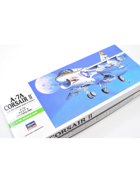Hasegawa B8 Збірна модель літака A-7A Corsair 2