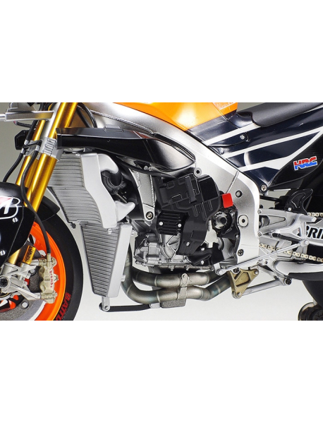 Tamiya 14130 Збірна модель Repsol Honda RC213V '14 Tamiya 14130 Збірна модель Repsol Honda RC213V '14